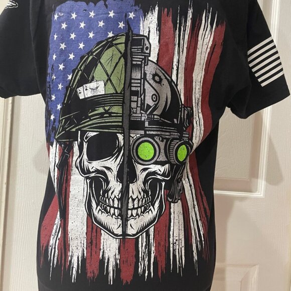WE THE PEOPLE HOLSTERS T-SHIRT SIZE MEDIUM - Picture 3 of 14